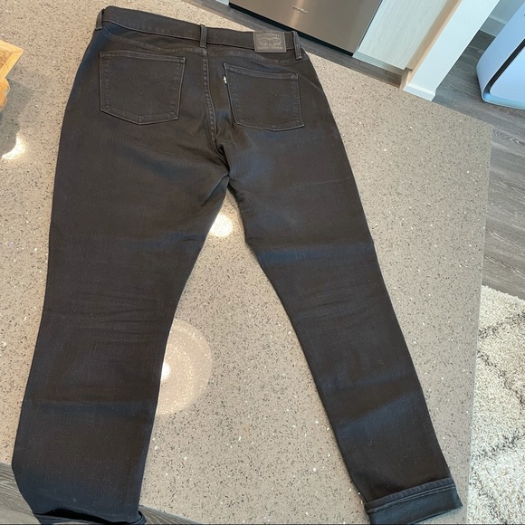 LEVIS - Picture 5 of 9